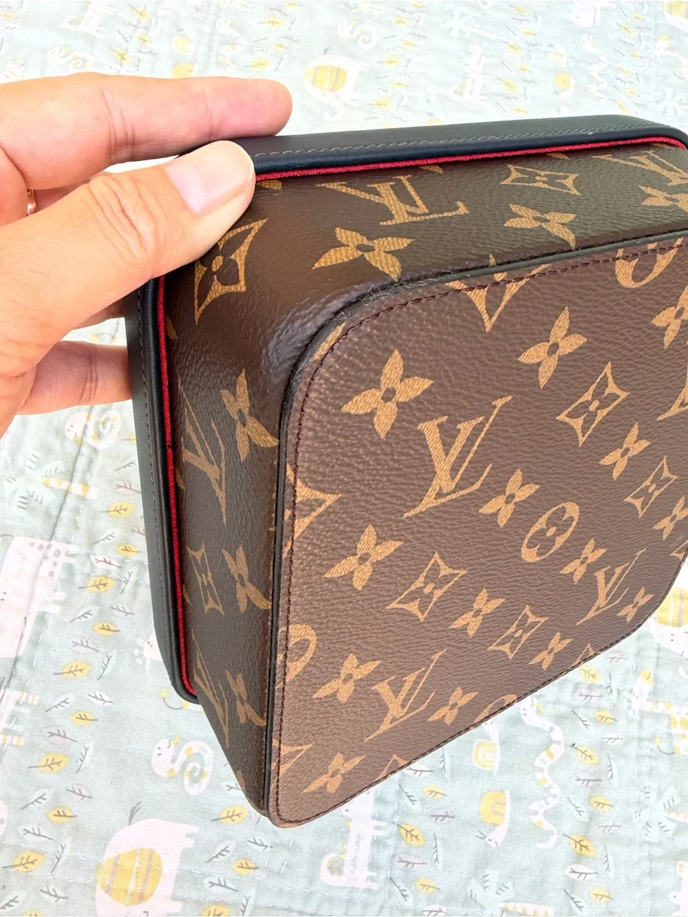 Louis Vuitton vanity boite